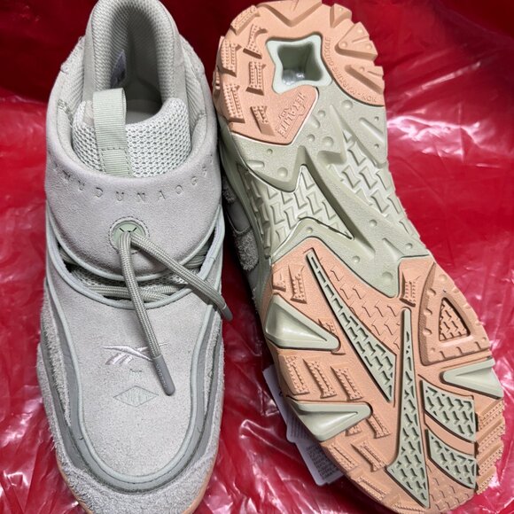 BNWT Reebok Footwear Reebok X Tobe Chukwu Otu shoes, mint/mint/black, size 8.5 - Picture 2 of 5